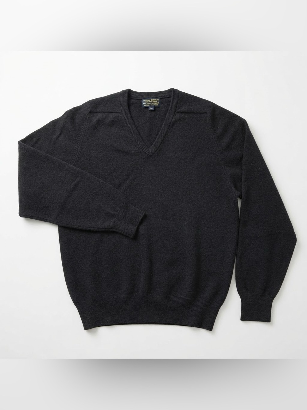 Brooks Brothers Black V-Neck Lambswool Sweater Size 42 Made In England